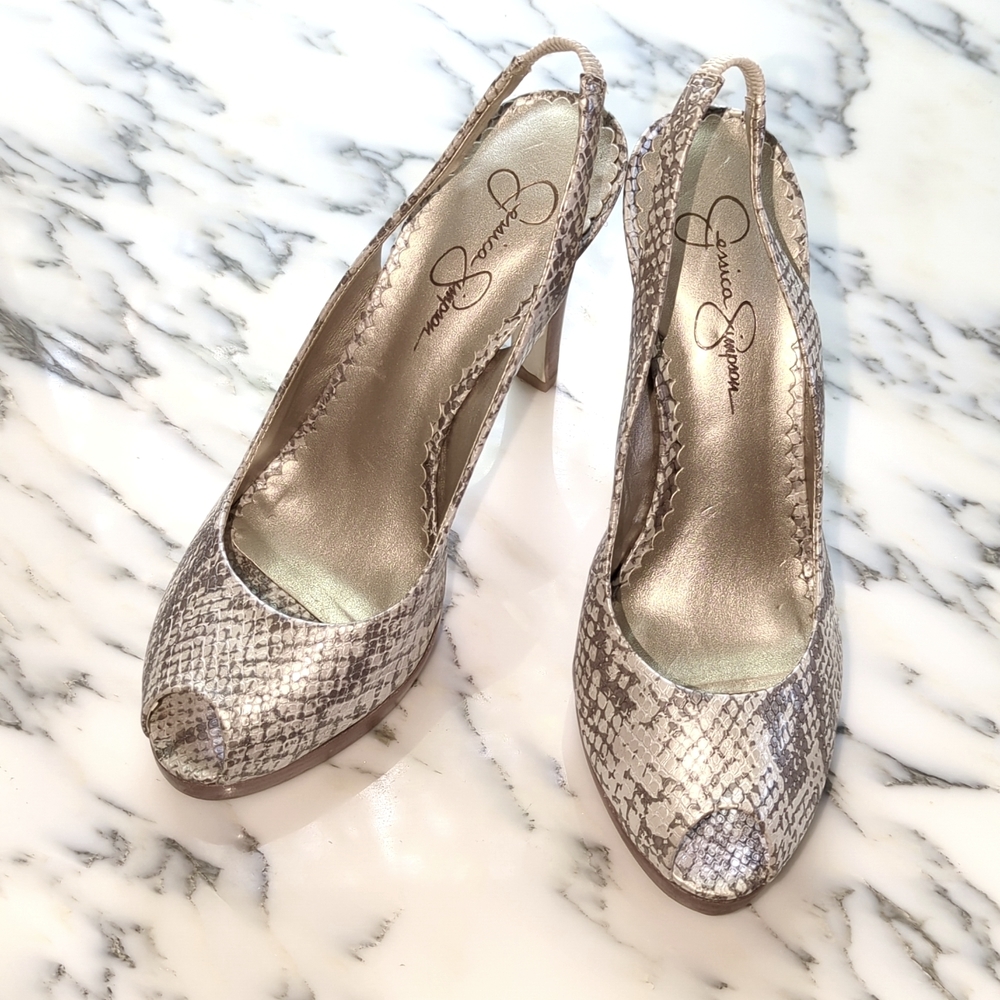 Champagne Snakeskin Slingback Peep-Toe 4" stacked Heels 7.5- Jessica Simpson